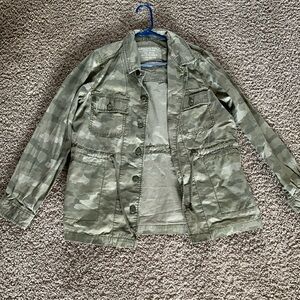American Eagle camo jacket